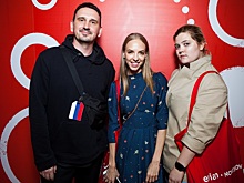Сысоева пришла на презентацию Novikov Group & Evian в мультяшном платье, а Османн — в дерзкой косухе