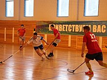 Спорт, труд, май!: Алданцы в первый раз сыграли в флорбол
