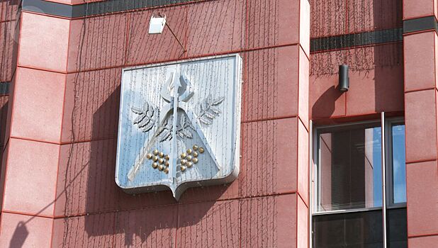 Землю под недостроенным 50-метровым бассейном в Ижевске передали в собственность республики