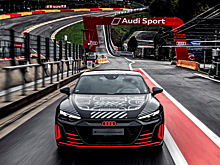 Audi показала первый электромобиль линейки RS