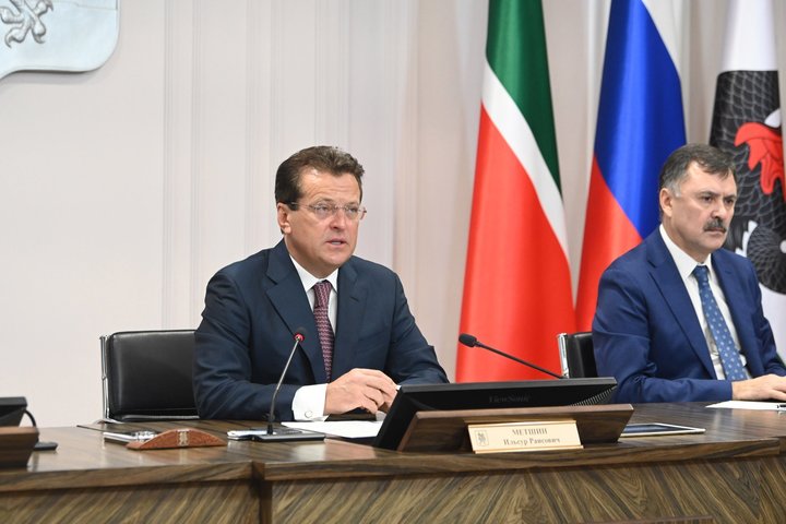 Ильсур Метшин: «Казанцы научились пользоваться смартфонами и ИИ, а с унитазами — проблема»