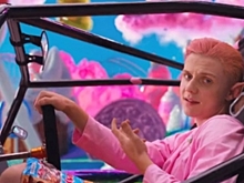 Красноярский музыкант спел дуэтом с Катей Лель ее хит