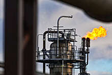 Bloomberg: выпуск нефти в РФ упал на сотни тысяч баррелей в сутки из-за аварий
