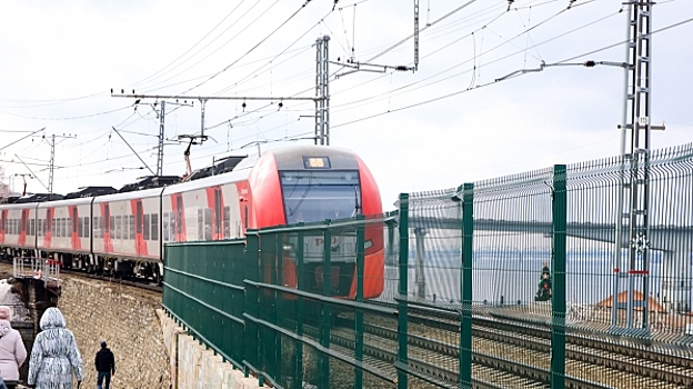 Строительство наземного метро в Екатеринбурге поставили на паузу