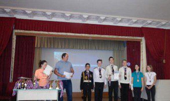 Учащиеся школы №1220 в Останкине получили заслуженные награды