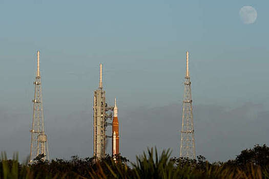 Техно_среда: Ракета SLS стартовала к Луне