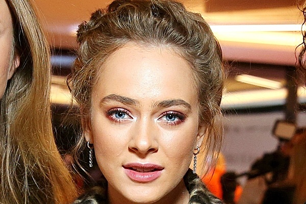 Порно пигги банкінің суда жүзуі