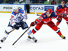 Клуб КХЛ "Автомобилист" подписал контракт с лучшим бомбардиром "Лады" Белоусовым