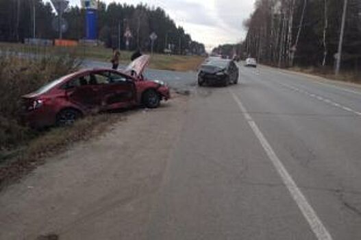 В ДТП в Переславском районе на трассе М-8 пострадали два водителя