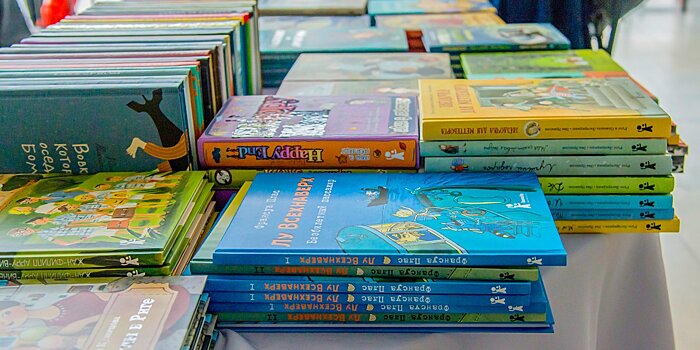 Собачка Соня и летающий дом. Шесть книг для чтения с детьми разного возраста