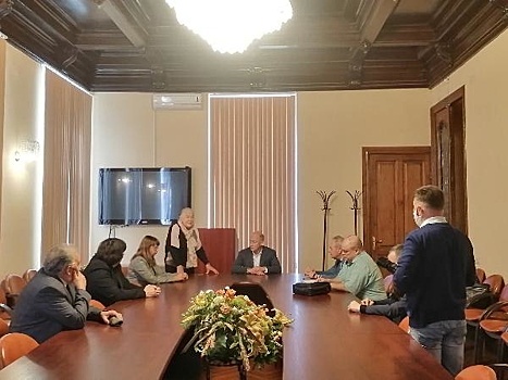 Правнук инженера Шухова посетил ННГАСУ