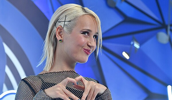 Раскрыты имена заинтересовавших налоговую службу российских звезд