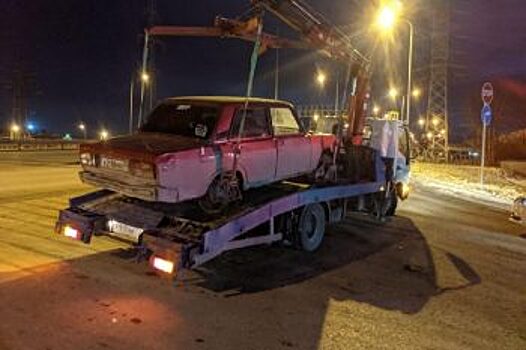 В Тюмени 14-летнего школьника задержали за рулем купленного им автомобиля