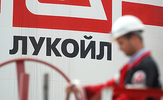 «Лукойл» предупредил об остановке заводов