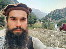 Этнограф Каверин выложил первое фото после возвращения из афганского плена