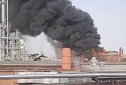 Крупный пожар на подмосковном заводе «Электроизолит» попал на видео