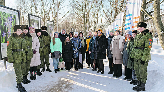 В Капотне открылась обновленная уличная выставка о дикой природе