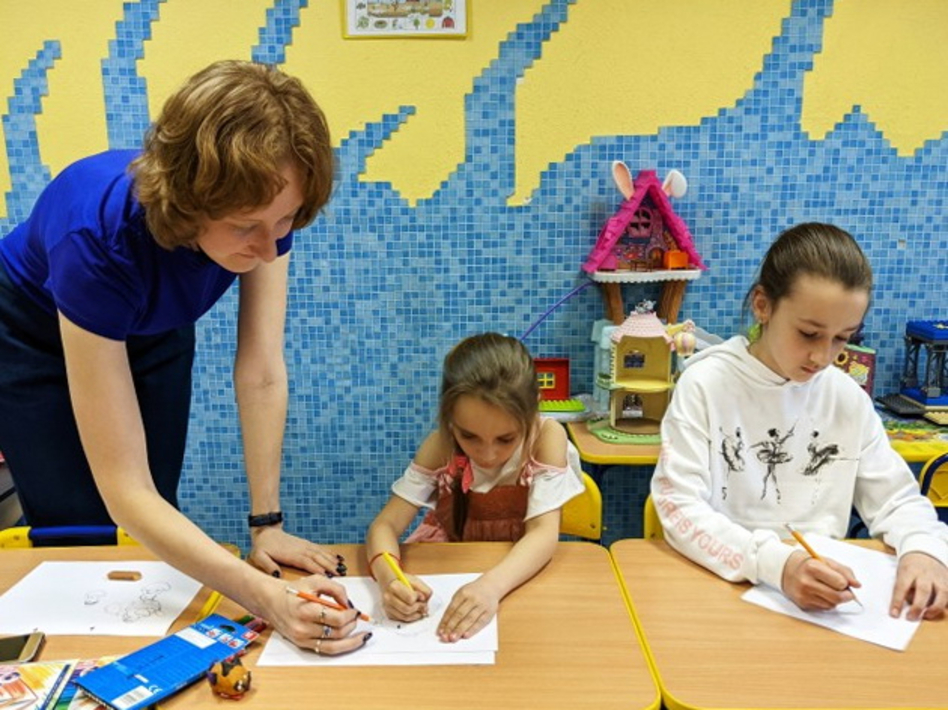 Воскресная школа русиново. Семья в библиотеке. Центр доверие фото раменки. Музыкальная школа. «сеяхинский культурно-досуговый центр».