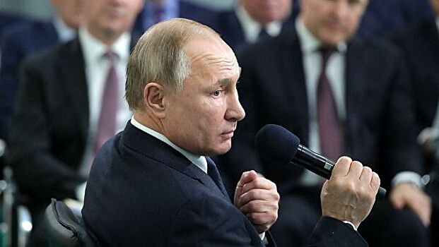 Путин поздравил работников Счетной палаты