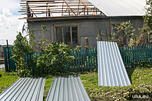 В челябинском поселке ураган сорвал крышу дома культуры