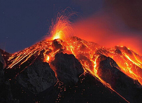 Нелегальные турфирмы зазывают туристов на смертельно опасный Шивелуч