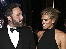 Бен Аффлек и Линдси Шукус впервые официально вышли в свет