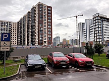 В РФ хотят сократить число парковок у жилых домов
