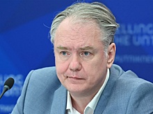 Политолог Дмитрий Журавлев: Наказывать чиновников за отписки надо обязательно