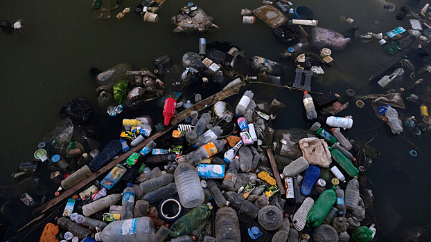 Эксперт прокомментировал договор стран G20 о борьбе с пластиком в Мировом океане