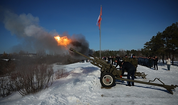 «Выстрел Памяти» на Мамаевом кургане объединил города-герои России и Беларуси