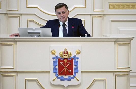 Спикер парламента Петербурга сменил представителя в Смольном после скандала