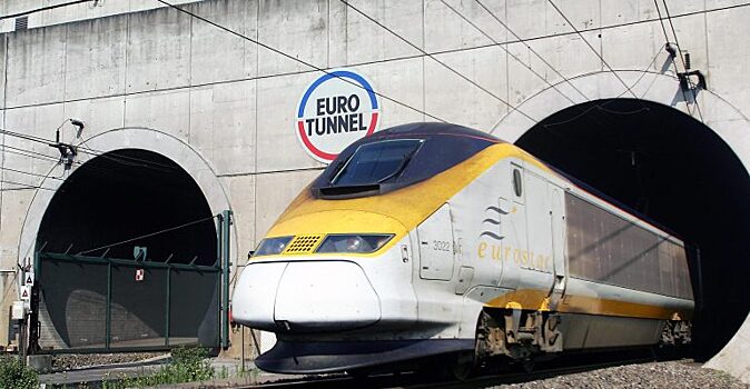 Сократил путь из Парижа в Лондон до 3 часов: как строили тоннель под Ла-Маншем