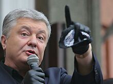 Порошенко обновил имидж и удивил журналистов