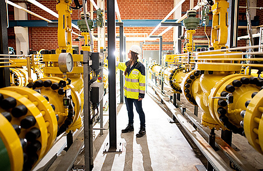 На фоне новых санкций против «Северного потока — 2» цена европейского газа поднялась выше 1000 долларов