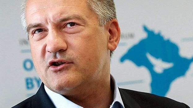 Аксенов призвал воздержаться от поездок через Крымский мост после ЧП