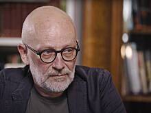 «Кому какое дело?»: Александр Гордон женился на девушке на 38 лет моложе него