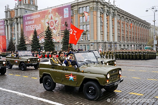 Свердловским ветеранам увеличат выплаты и отправят в круиз