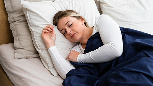 Врач назвала помогающие быстрее уснуть продукты