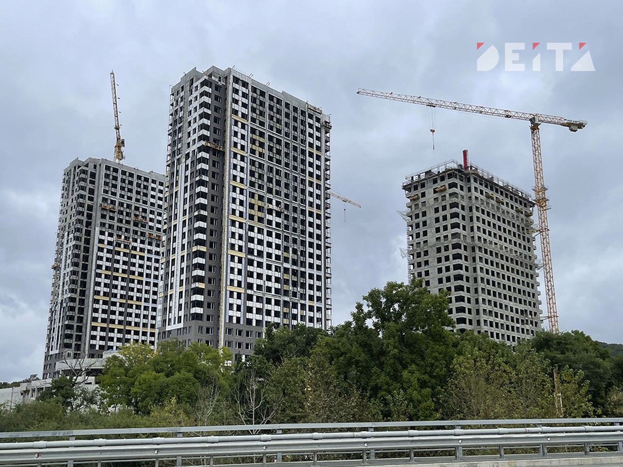 Клубок дел с несанкционированной сдачей жилых комплексов в эксплуатацию распутывают следователи Владивостока
