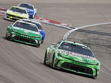 Забавная история в гонке NASCAR Cup Series — Кристофер Белл обслужился у чужих механиков, как так вышло