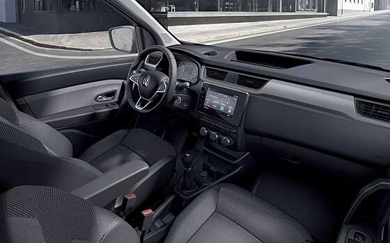 В Россию привезли новый минивэн Renault Express