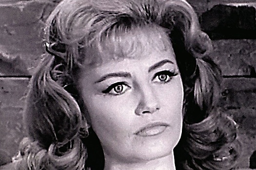 Умерла первая «Мисс США» и звезда Голливуда 1950-1960-х Джеки Локери