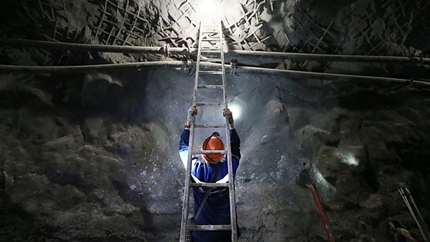 Глава "Алросы": на руднике "Мир" продолжаются поиски 9 человек