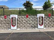 Маск сообщил, что компания перестанет продавать Tesla частникам