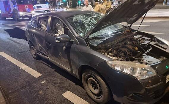В Белгороде беспилотник сбросил взрывное устройство прямо на проезжую часть