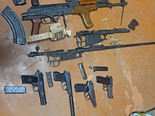 В Волгограде у 51-летнего мужчины нашли склад оружия и патронов