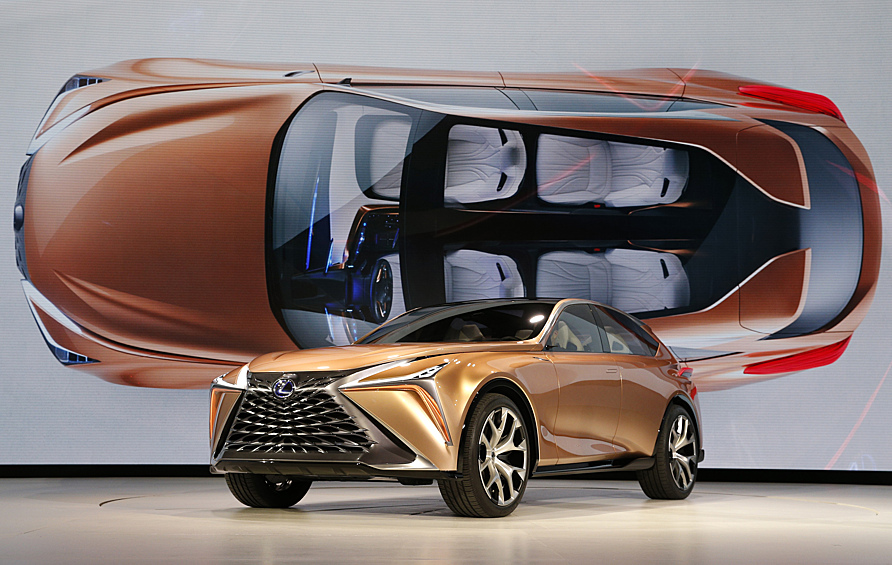 Lexus представил свой новый концепт флагманского кроссовера LF-1 Limitless