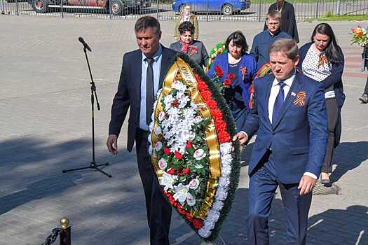 В Воронежской городской Думе в канун 9 мая почтили память павших героев