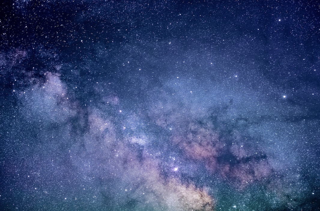 Новый тип звезд, питающихся темной материей, описали астрономы