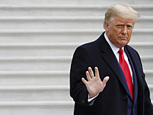 Дональд Трамп покинул Белый дом и попал на видео